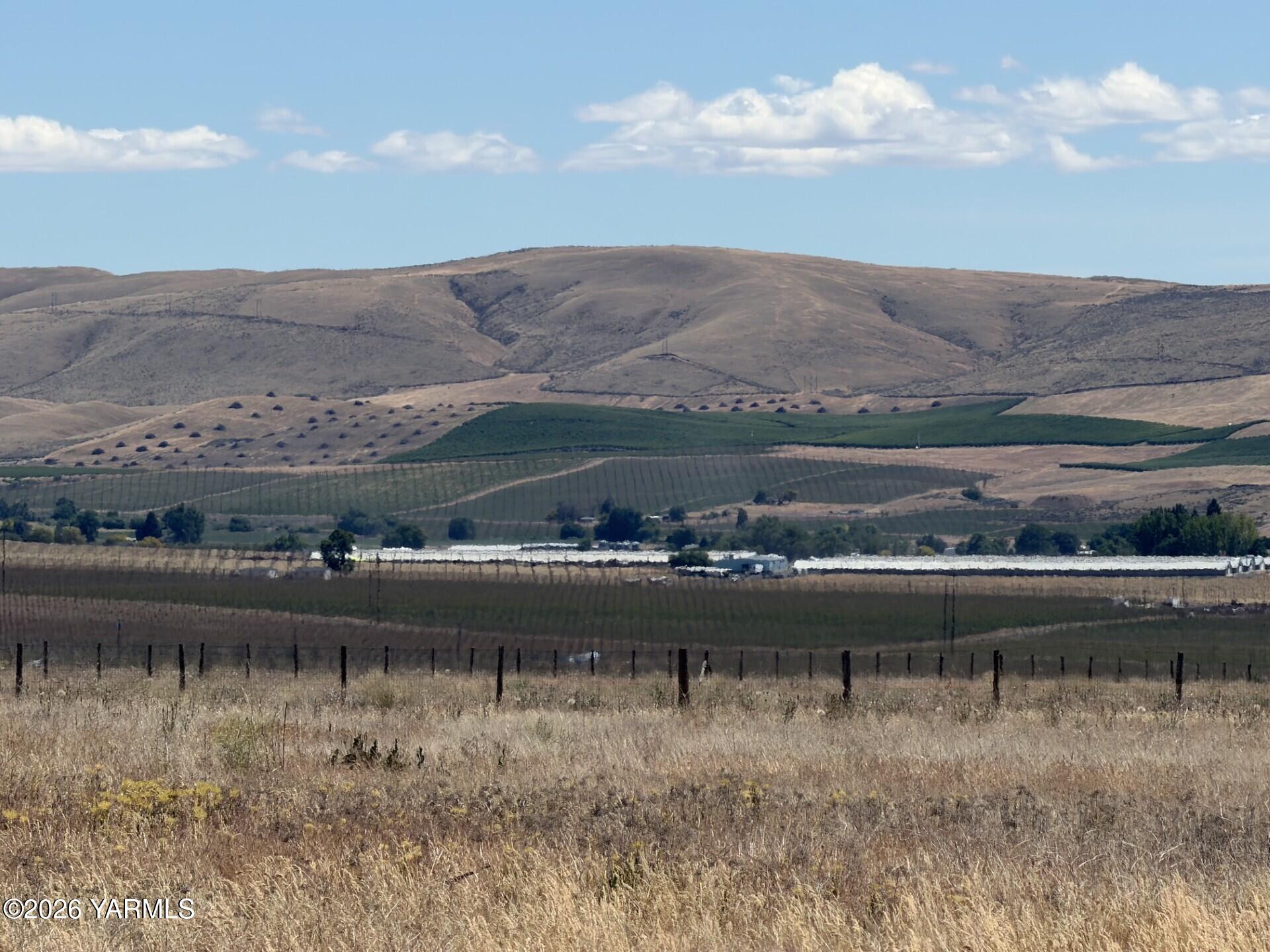 Nka Mieras Road Moxee, WA 98936 - Photo 5 of 6 e00431f5-27cc-448f-8de7-458d3a1f1128