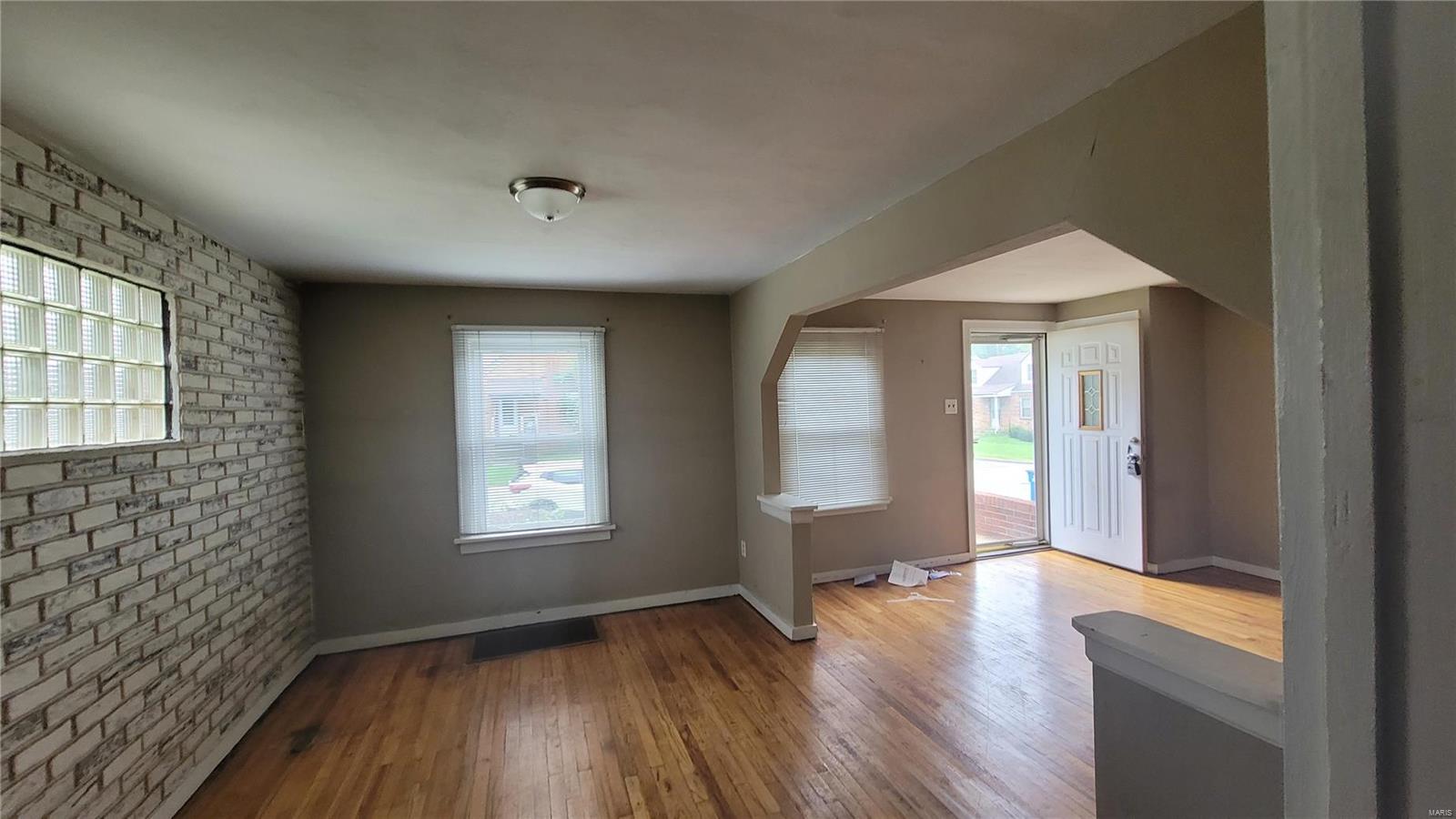 3635 Edmundson Road St. Louis, MO 63114 - Photo 3 of 13 Gallery Image 3