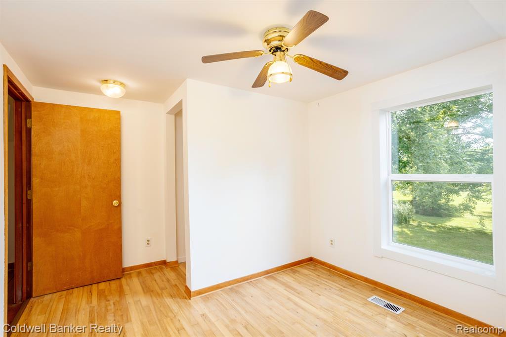 205 North Kellogg Road Howell, MI 48843 - Photo 19 of 47