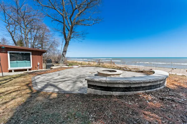 $1,650,000 | 6576 Silver Beach North, Unit 6577, Cedar Grove, WI 53013
