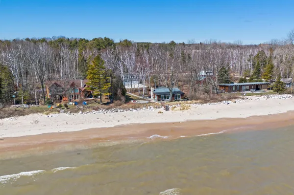$1,650,000 | 6576 Silver Beach North, Unit 6577, Cedar Grove, WI 53013