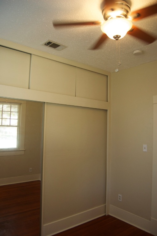 403 East 35th Street Austin, TX 78705 - Photo 14 of 14 a view of small space with wooden floor