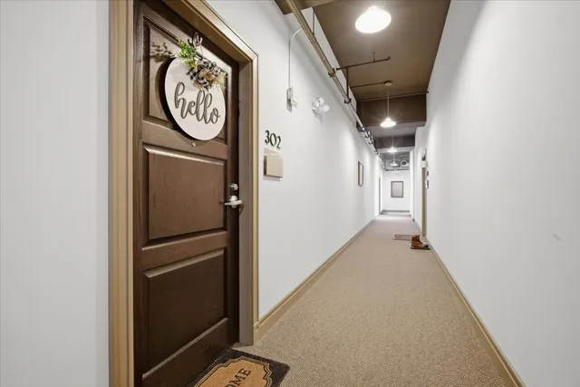 $169,995 | 212 North Center Street, Unit 302, Bloomington, IL 61701