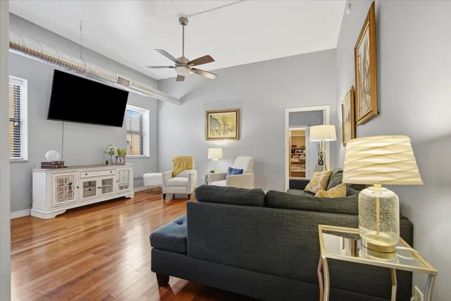 $169,995 | 212 North Center Street, Unit 302, Bloomington, IL 61701