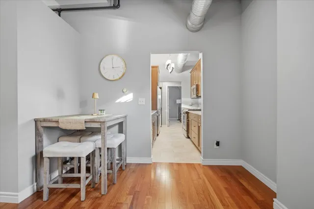 $169,995 | 212 North Center Street, Unit 302, Bloomington, IL 61701