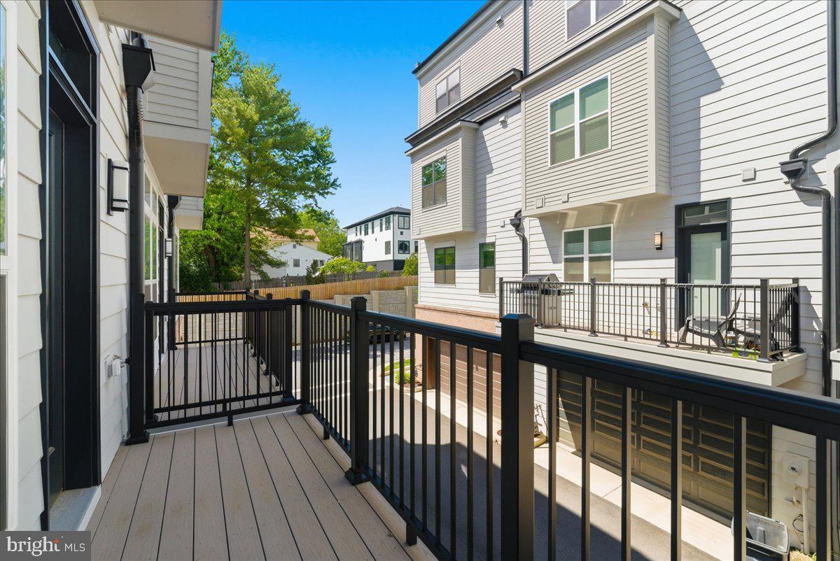 2018 Tysons Ridgeline Road Falls Church, VA 22043 - Photo 8 of 35