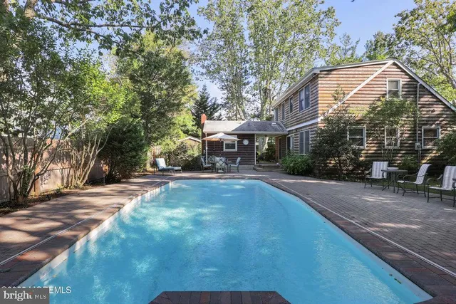 $549,000 | 637 Compass Avenue, Beachwood, NJ 08722