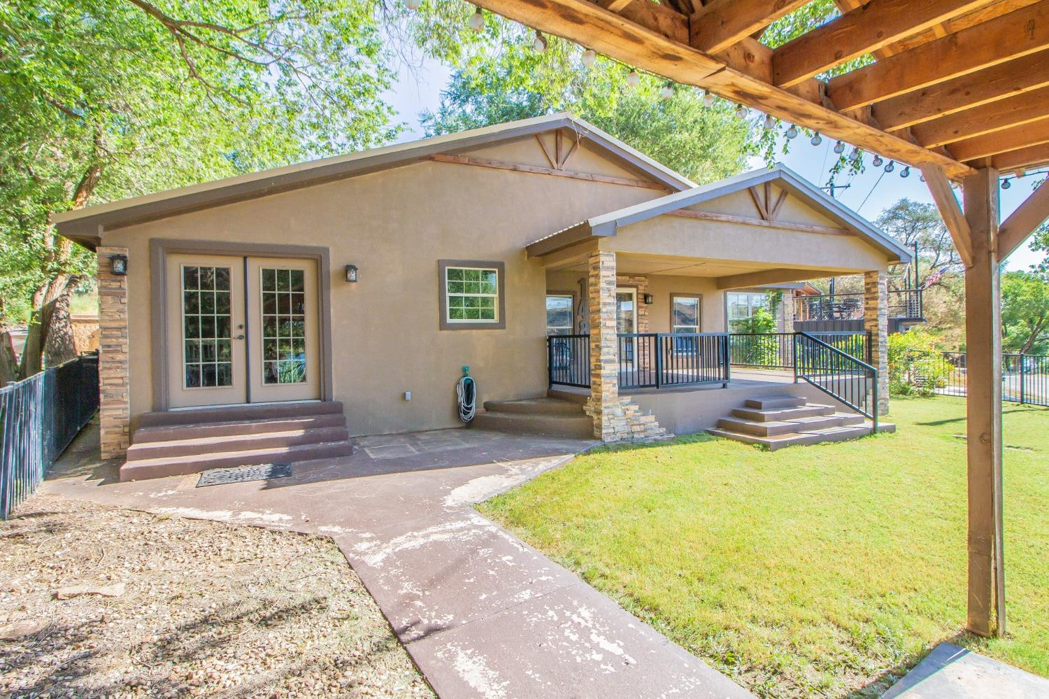 148 Pony Express Trail Lubbock, TX 79404 - Photo 24 of 29 a view of a house with backyard and sitting area