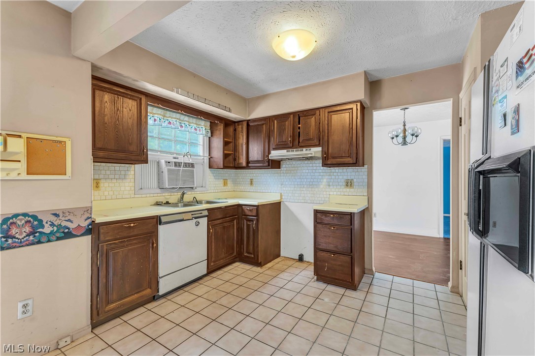 766 Brush Road Ravenna, OH 44266 - Photo 9 of 36