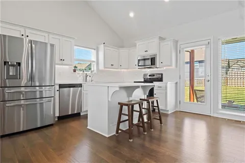 $405,000 | 6008 Northeast 119th Street, Kansas City, MO 64156