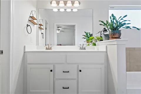 $405,000 | 6008 Northeast 119th Street, Kansas City, MO 64156