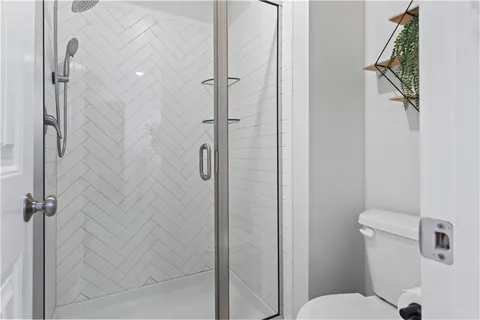 $405,000 | 6008 Northeast 119th Street, Kansas City, MO 64156