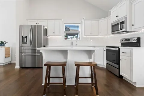 $405,000 | 6008 Northeast 119th Street, Kansas City, MO 64156