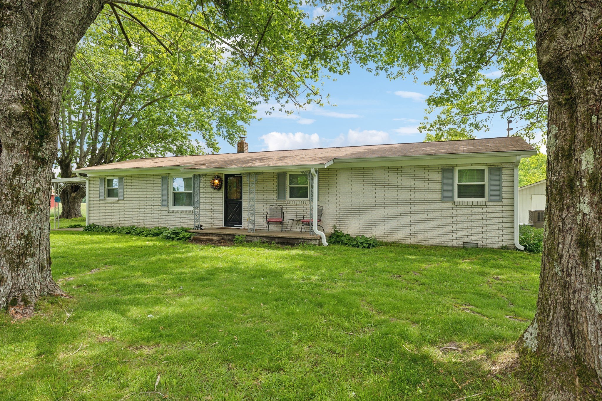 820 Jimtown Road Lafayette, TN 37083 - Photo 1 of 66