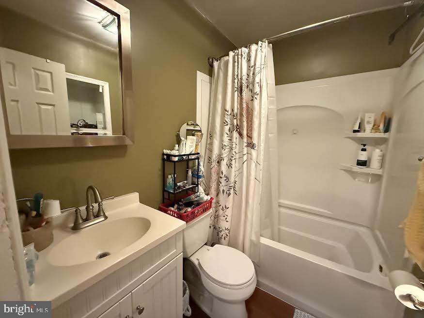 111 Huckleberry Lane Browns Mills, NJ 08015 - Photo 17 of 28 a bathroom with a sink toilet and shower