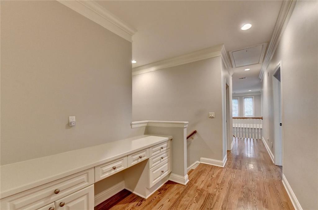 260 Lake Summit View Atlanta, GA 30342 - Photo 21 of 53