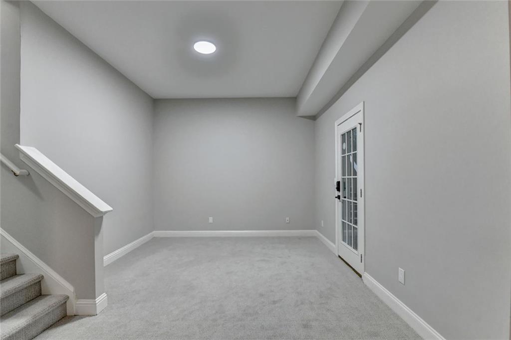 260 Lake Summit View Atlanta, GA 30342 - Photo 41 of 53