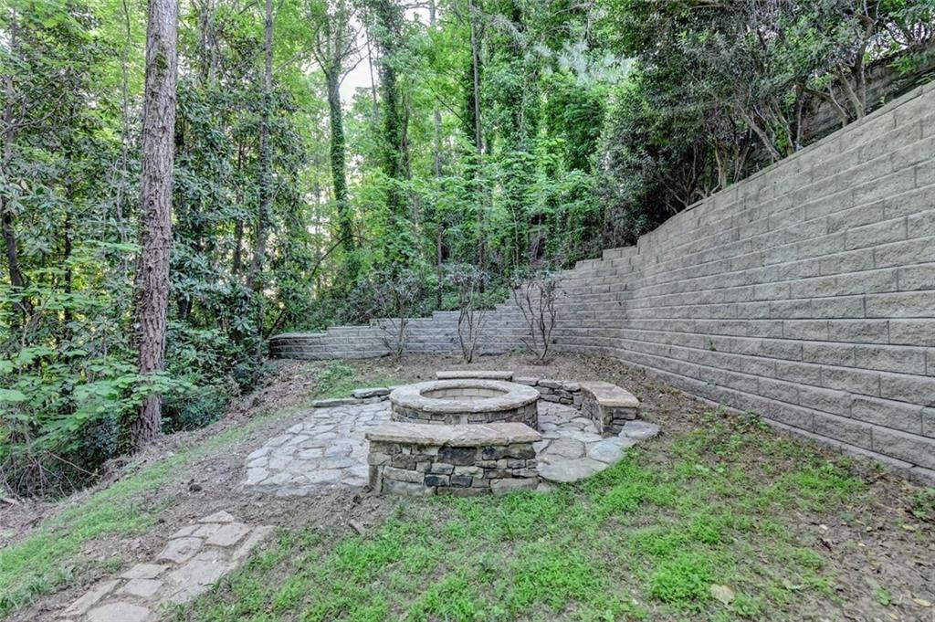 260 Lake Summit View Atlanta, GA 30342 - Photo 47 of 53