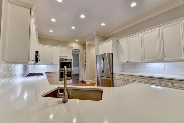 $1,650,000 | 260 Lake Summit View, Atlanta, GA 30342