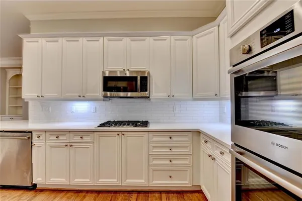 $1,650,000 | 260 Lake Summit View, Atlanta, GA 30342