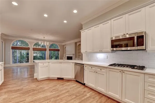 $1,650,000 | 260 Lake Summit View, Atlanta, GA 30342