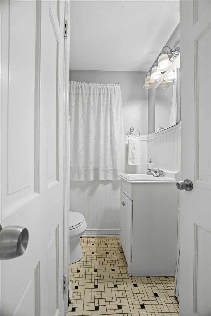 151 Orient Avenue Pawtucket, RI 02861 - Photo 16 of 27