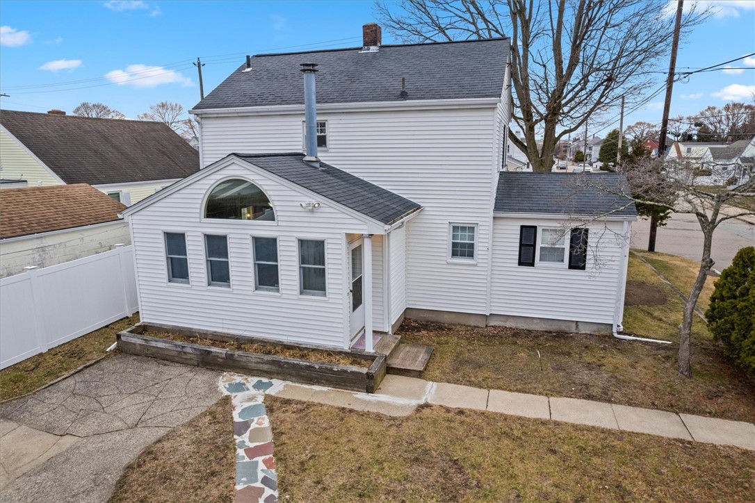 151 Orient Avenue Pawtucket, RI 02861 - Photo 22 of 27