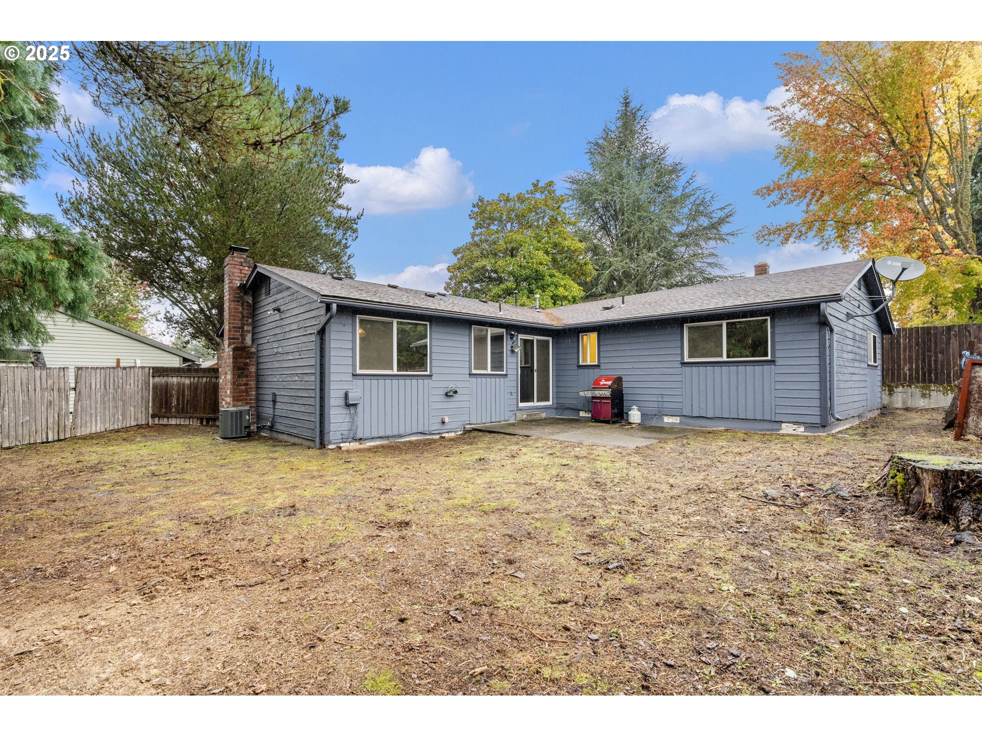 470 Southwest 194th Court Beaverton, OR 97006 - Photo 28 of 31 a view of a house with a backyard