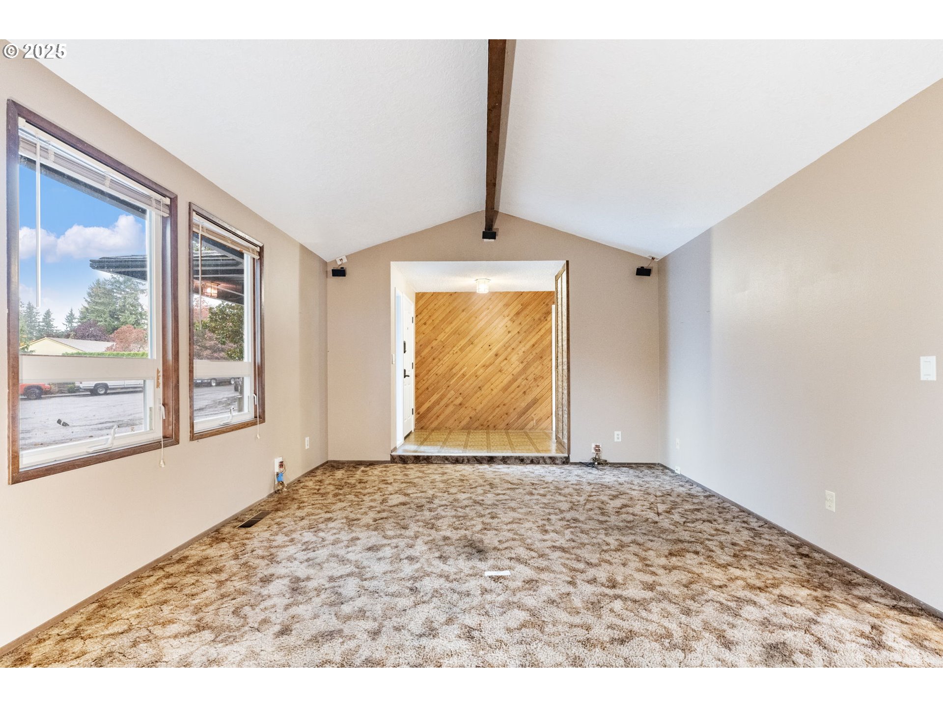 470 Southwest 194th Court Beaverton, OR 97006 - Photo 7 of 31 a view of an empty room and window