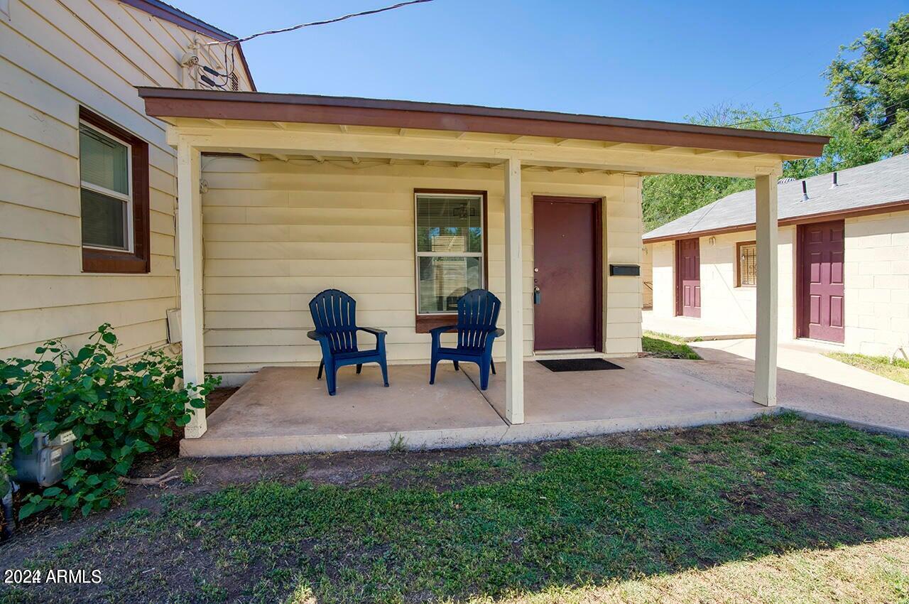 502 West Roma Avenue, Unit B Phoenix, AZ 85013 - Photo 3 of 15 20230503194142999196000000-o