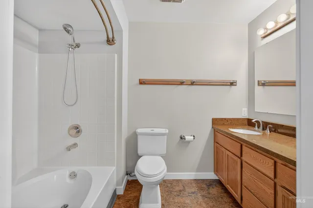 $520,000 | 2901 Knoll Crest Drive, Lewiston, ID 83501