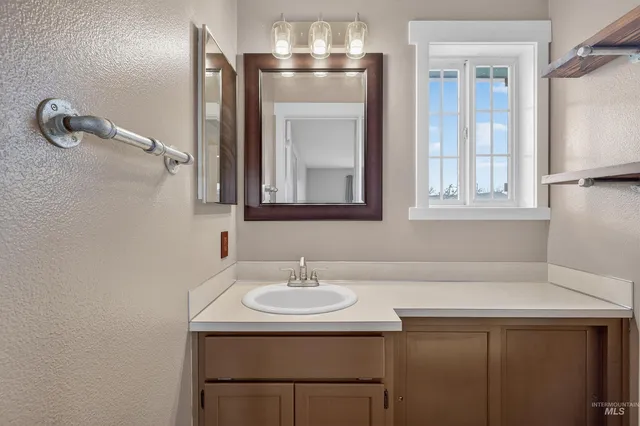 $520,000 | 2901 Knoll Crest Drive, Lewiston, ID 83501