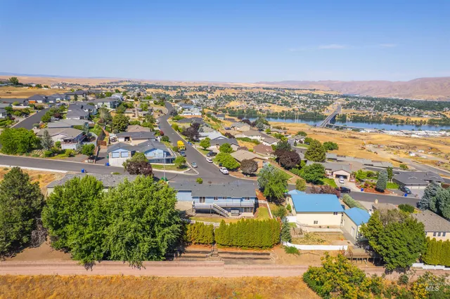 $520,000 | 2901 Knoll Crest Drive, Lewiston, ID 83501