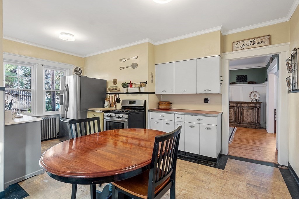 14 Montvale Road Worcester, MA 01609 - Photo 20 of 38 Gallery Image 20