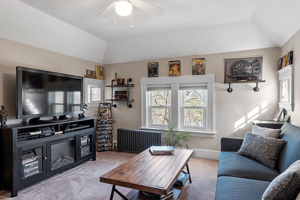 14 Montvale Road Worcester, MA 01609 - Photo 31 of 38 Gallery Image 31