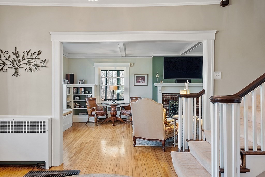 14 Montvale Road Worcester, MA 01609 - Photo 9 of 38 Gallery Image 9