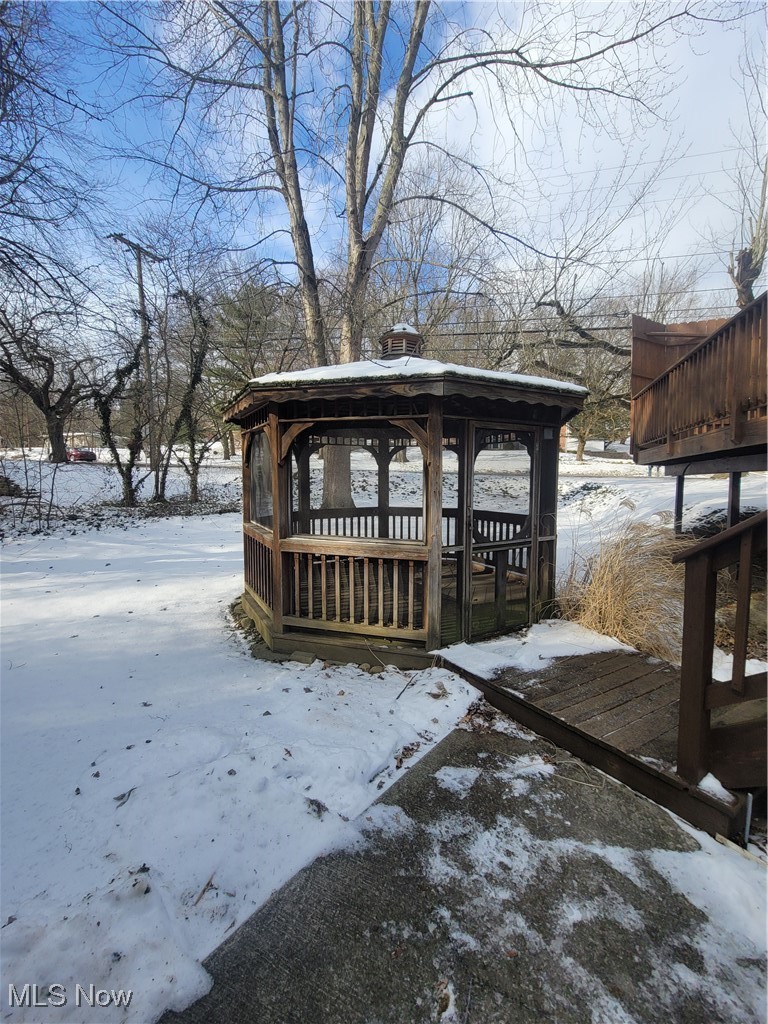 4145 Manchester Road Akron, OH 44319 - Photo 9 of 28 Gazebo