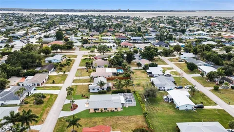 $375,000 | 5208 Wilmington Court, Cape Coral, FL 33904