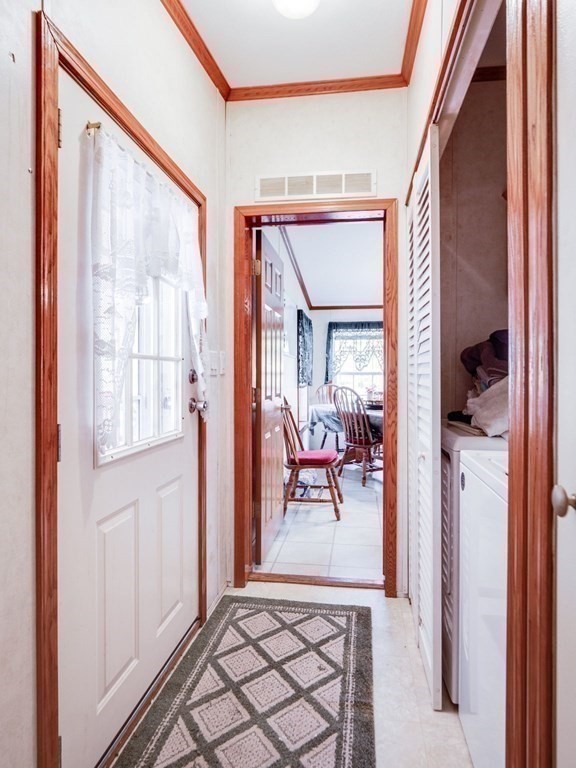 17 Medallion Road Holbrook, MA 02343 - Photo 7 of 39 Gallery Image 7