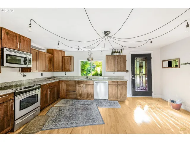 $374,000 | 35070 Bachelor Flat Road, St. Helens, OR 97051