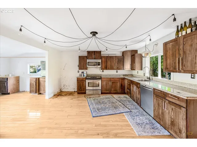 $374,000 | 35070 Bachelor Flat Road, St. Helens, OR 97051