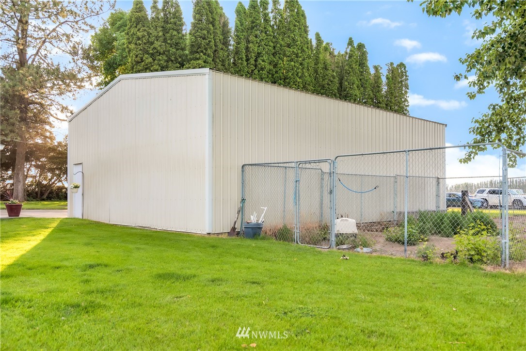 1645 Rd M Southeast Moses Lake, WA 98837 - Photo 12 of 39 Gallery Image 12