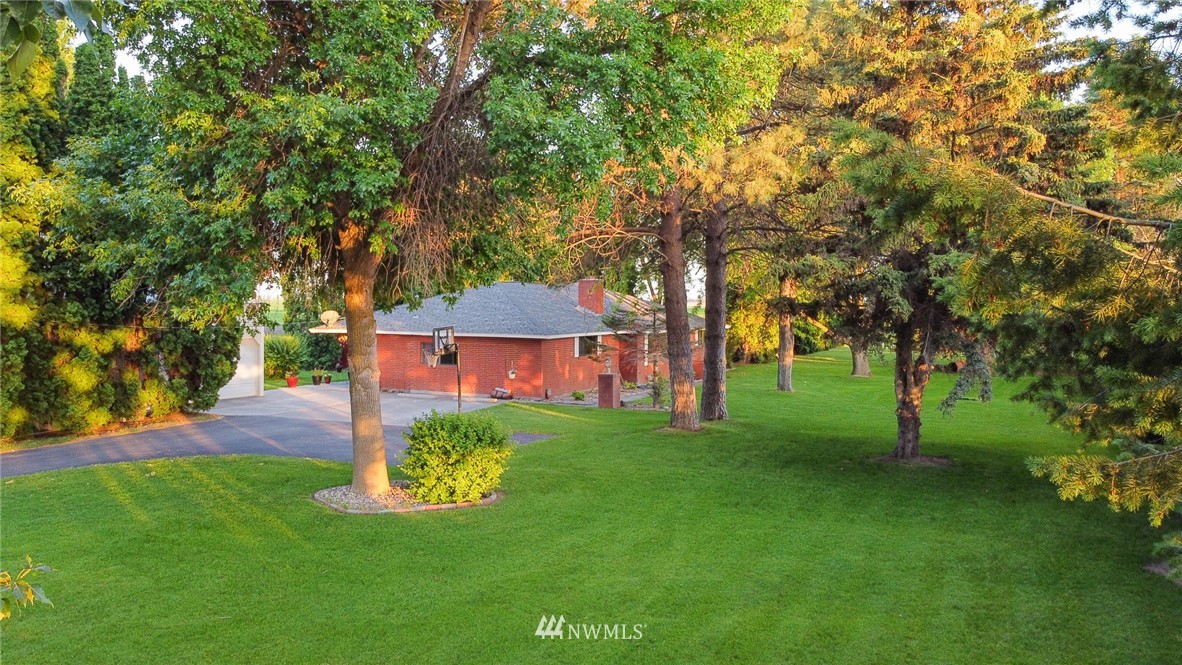 1645 Rd M Southeast Moses Lake, WA 98837 - Photo 14 of 39 Gallery Image 14