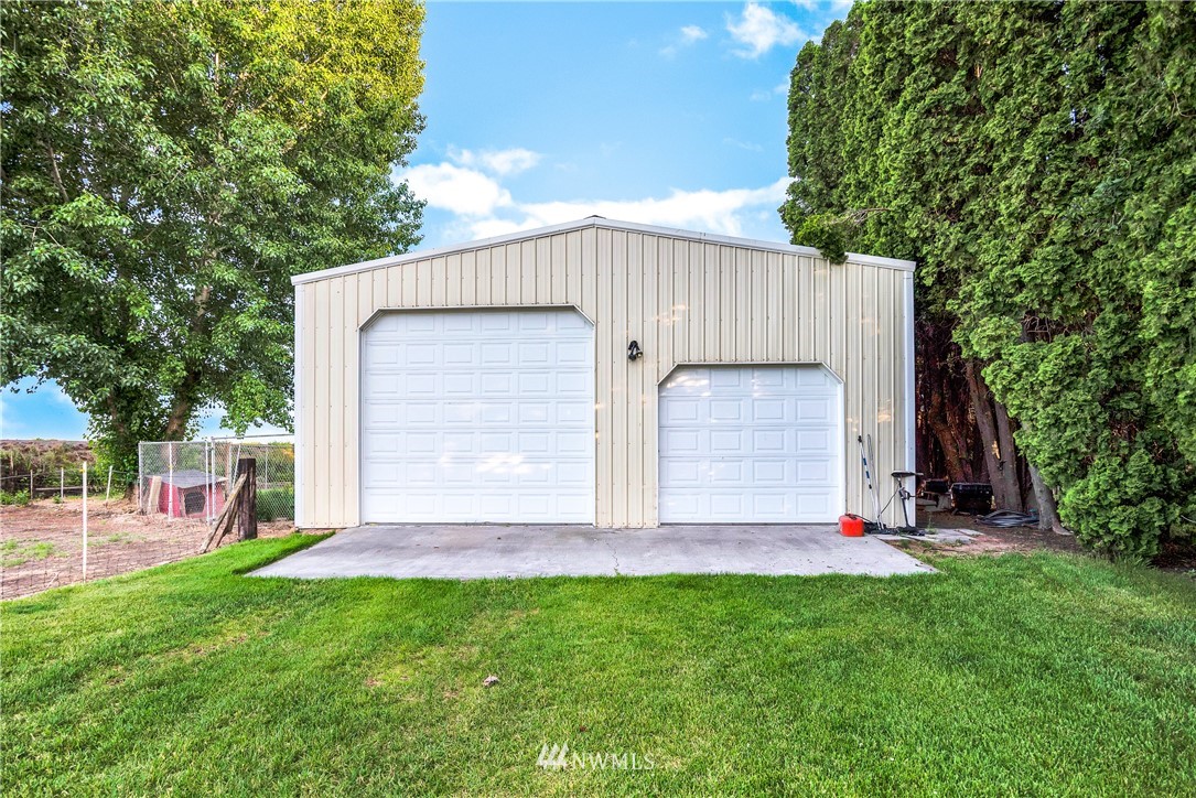 1645 Rd M Southeast Moses Lake, WA 98837 - Photo 16 of 39 Gallery Image 16