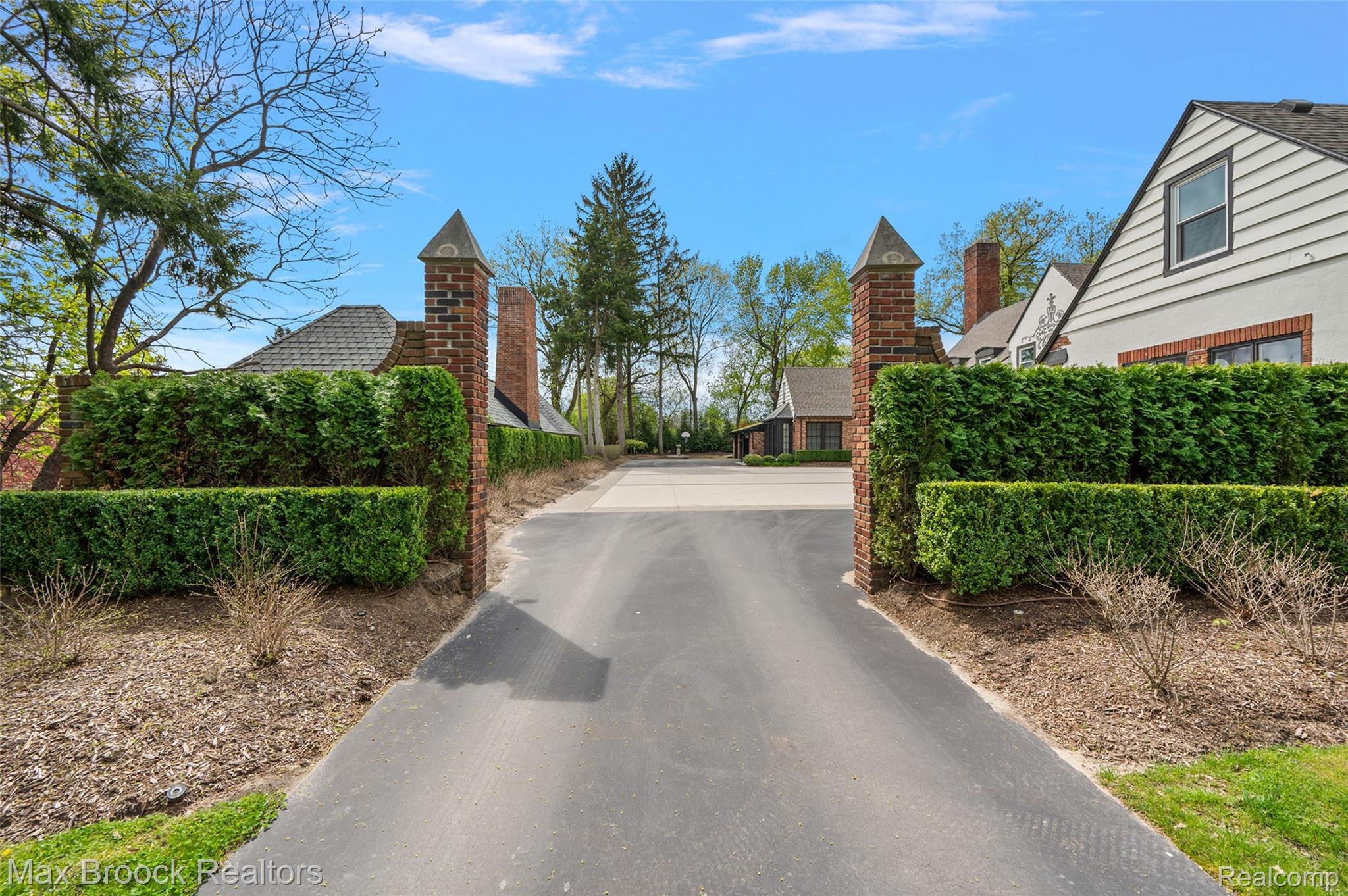 1583 Clarendon Road Bloomfield Hills, MI 48302 - Photo 61 of 73 1583 Clarendon Rd-4.jpg