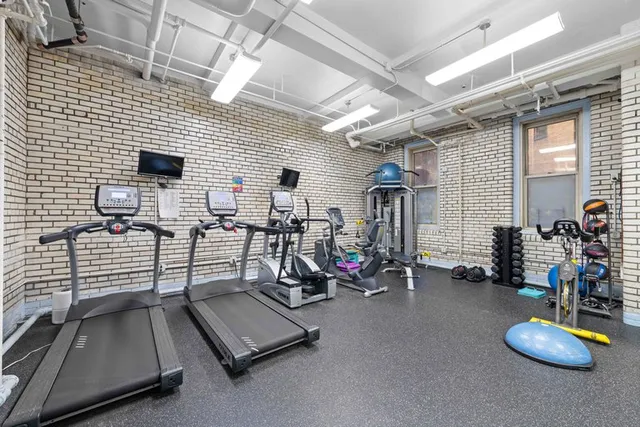 $2,999,900 | 419 East 57th Street, Unit PH16C | Sutton Place