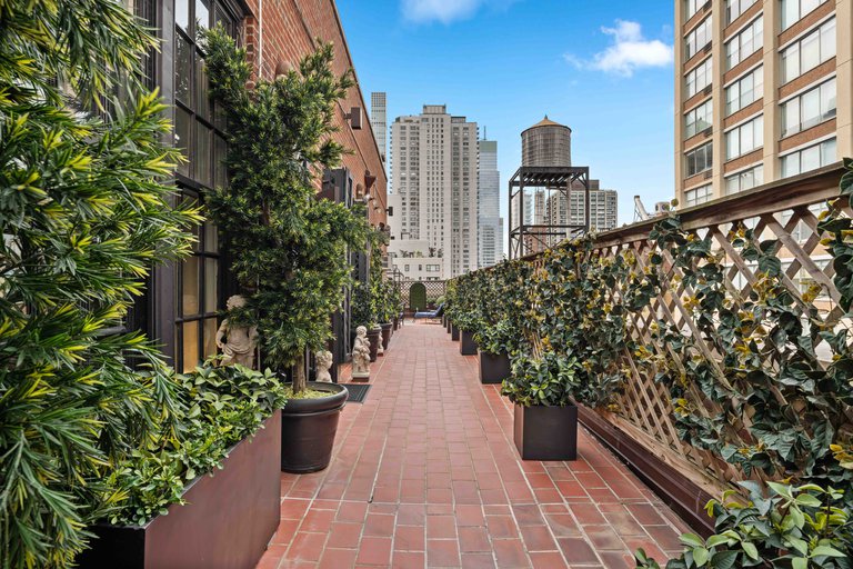 419 East 57th Street, Unit PH16C Manhattan, NY 10022 - Photo 8 of 30 Photo 8