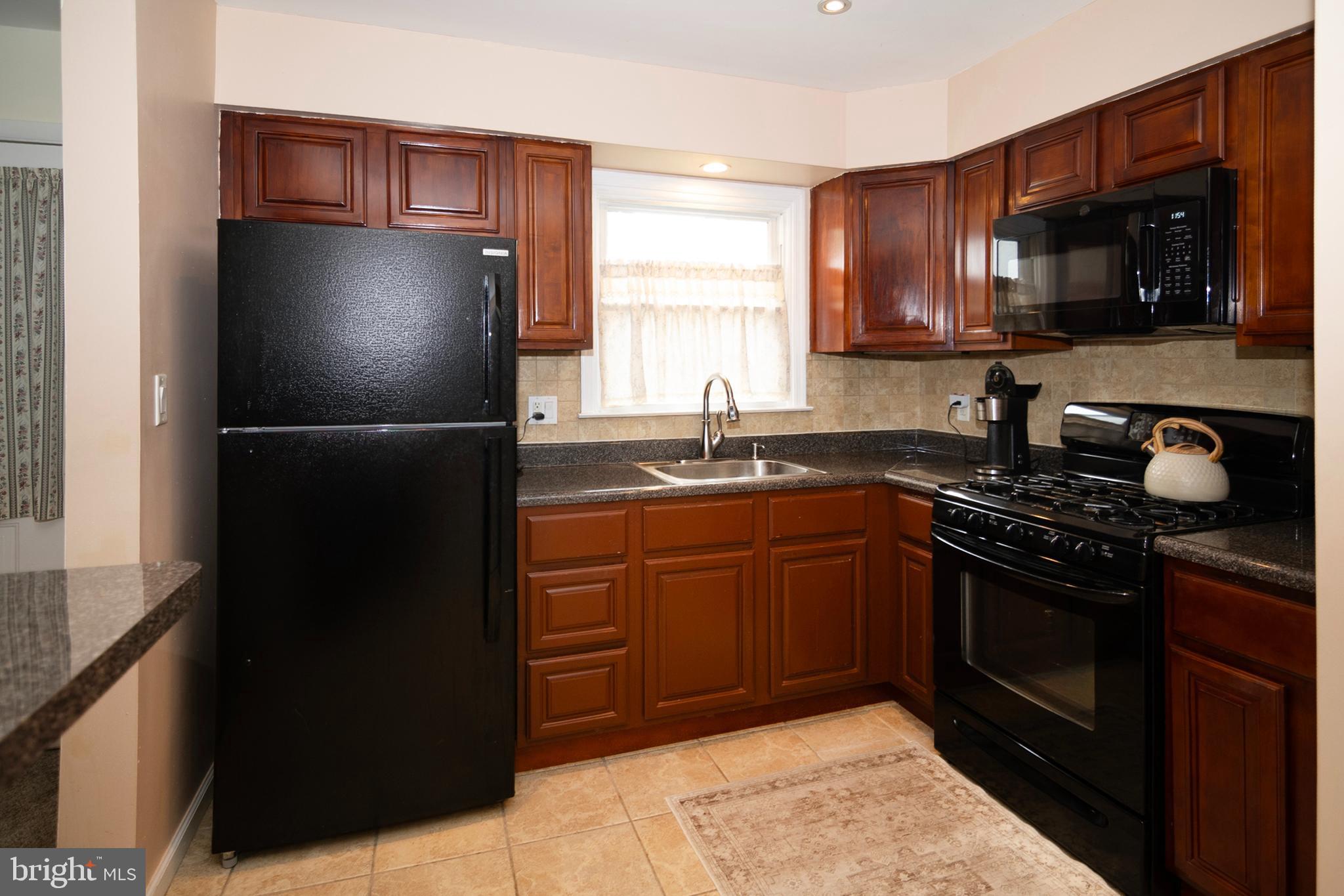 6 South Bell Road Bellmawr, NJ 08031 - Photo 14 of 48