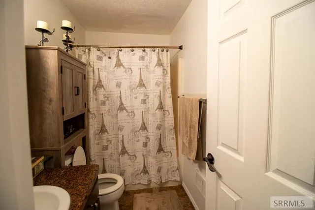 $392,500 | 290 Donna Drive, Idaho Falls, ID 83402