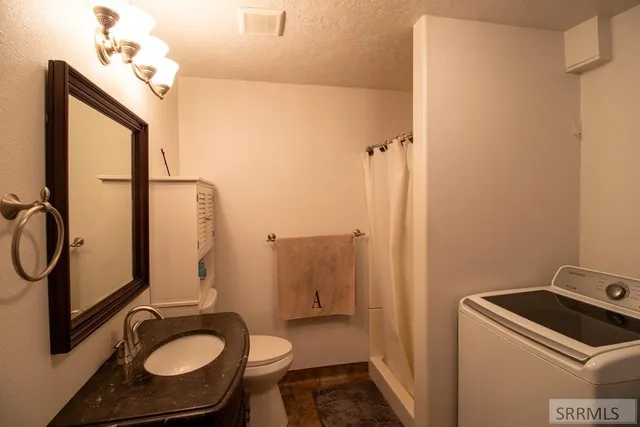 $392,500 | 290 Donna Drive, Idaho Falls, ID 83402